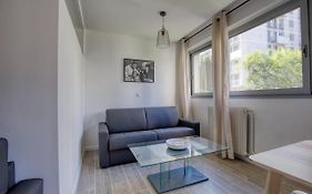 Charming Apartment In The Heart Of The 19Th